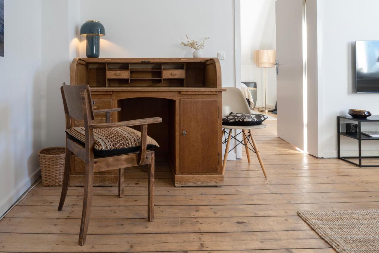 Feelslikehome - Schoene&zentral Angebundene Altbauwohnung Mit Parkplatz Apartment *