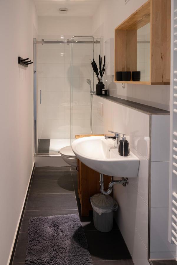 Feelslikehome - Schoene&zentral Angebundene Altbauwohnung Mit Parkplatz *