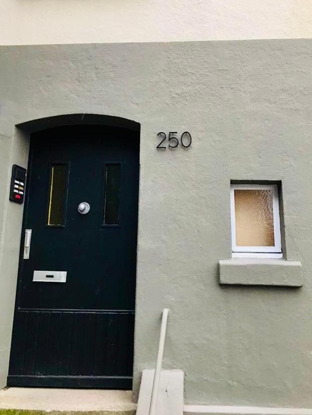 Apartment Feelslikehome - Schoene&zentral Angebundene Altbauwohnung Mit Parkplatz *
